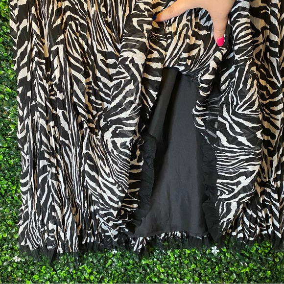 Zebra Maxi 🖤 - Picture 5 of 6